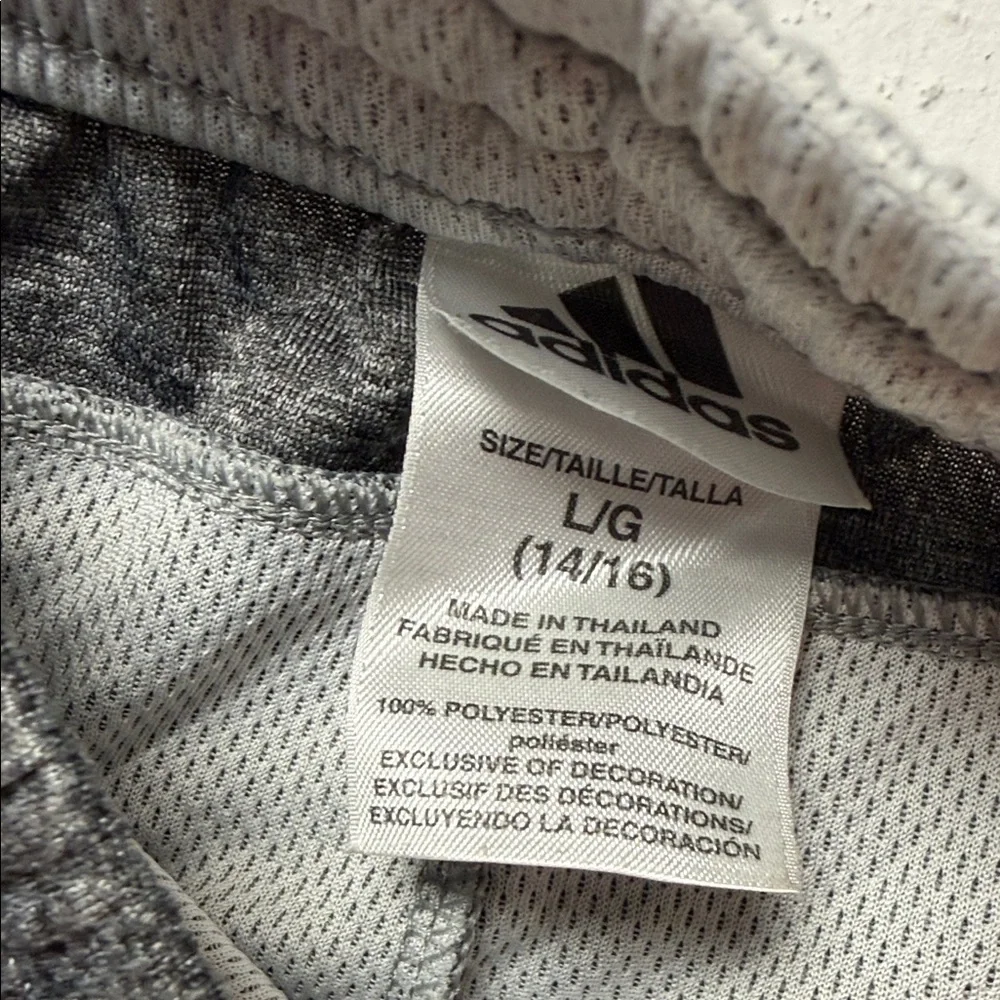 boys size large bundle of 5 bottoms